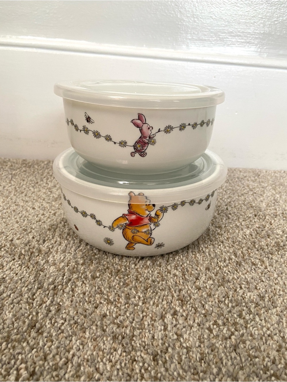 Disney Winnie the Pooh Ceramic Container Bowl W/ Pressure Lid Set of 2